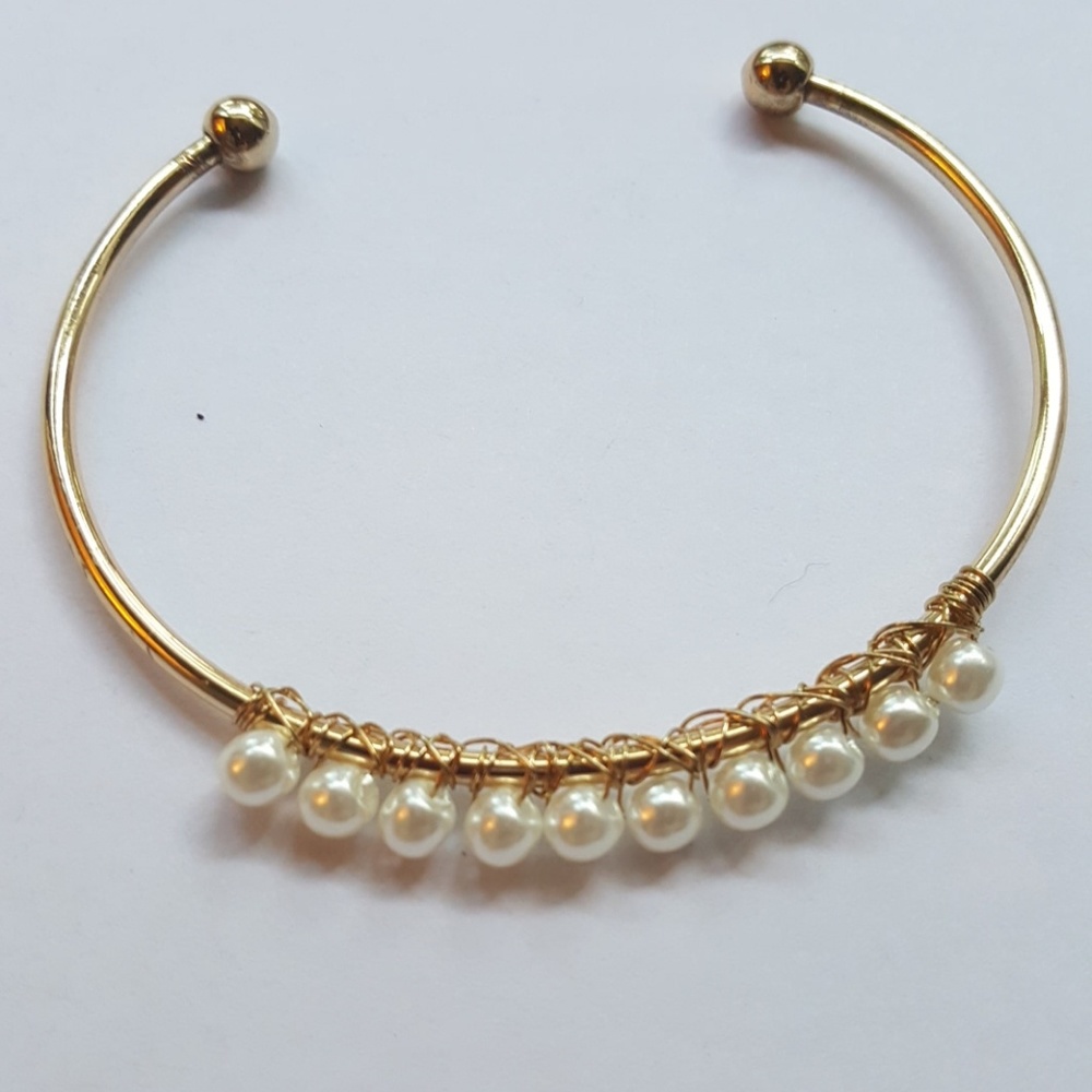 Ruff-sktch bangle, white and gold